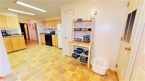 73 Lear Dr, Coventry, RI 02816 photo 5