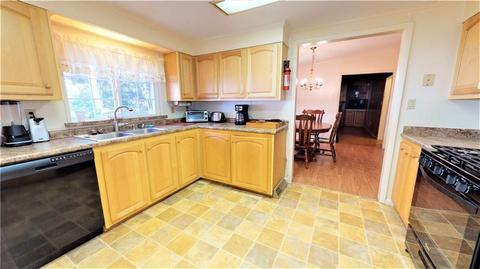 73 Lear Dr, Coventry, RI 02816 photo 7
