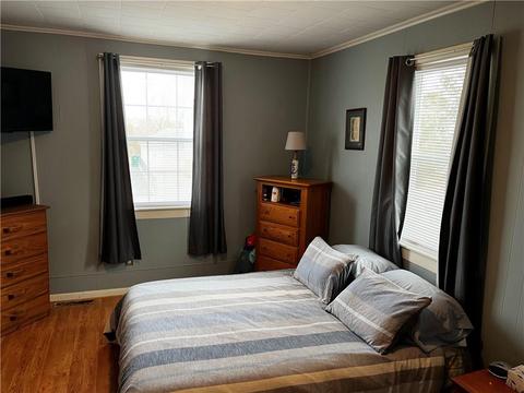 80 Newland Ave, Woonsocket, RI 02895 photo 8