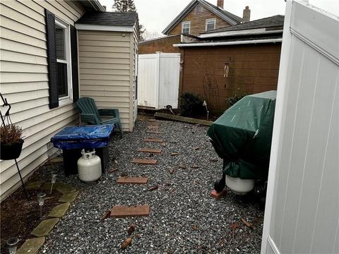 80 Newland Ave, Woonsocket, RI 02895 photo 15