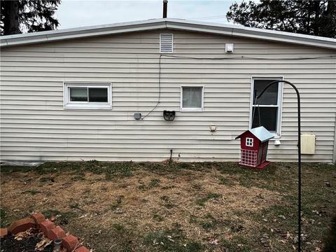 80 Newland Ave, Woonsocket, RI 02895 photo 18