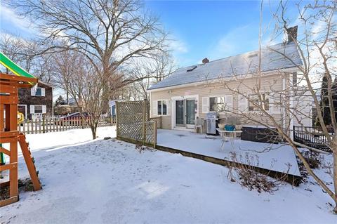 3 Wright Pl, Barrington, RI 02806 photo 3