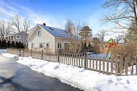 3 Wright Pl, Barrington, RI 02806 photo 1