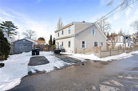 3 Wright Pl, Barrington, RI 02806 photo 4