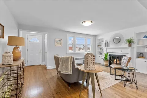 12 Canna St, Warwick, RI 02888 photo 5