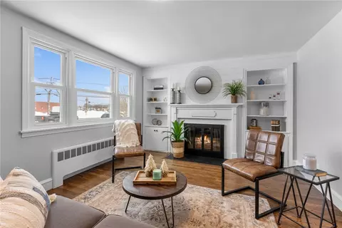 12 Canna St, Warwick, RI 02888 photo 4