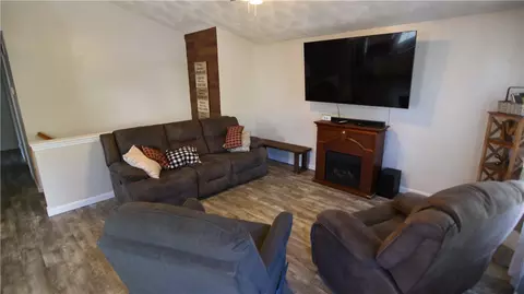 206 Chapel St, Woonsocket, RI 02895 photo 3