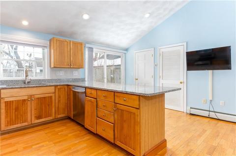 100 Parkside Dr, Warwick, RI 02888 photo 7