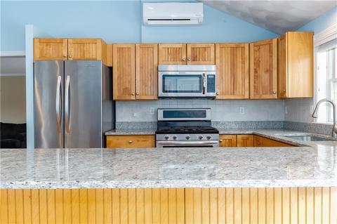 100 Parkside Dr, Warwick, RI 02888 photo 6