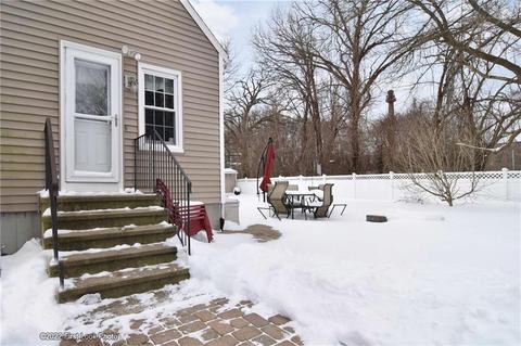 5 Brady St, Warren, RI 02885 photo 3