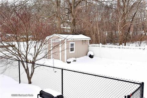 5 Brady St, Warren, RI 02885 photo 4