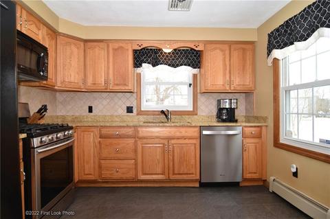 5 Brady St, Warren, RI 02885 photo 11