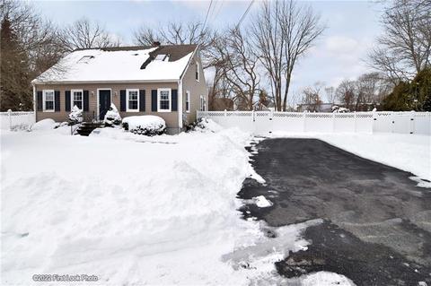 5 Brady St, Warren, RI 02885 photo 2