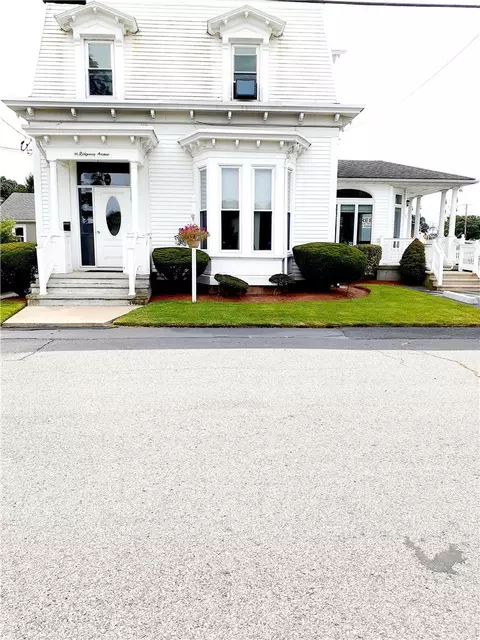 110 Ridgeway Ave, Warwick, RI 02886 photo 1