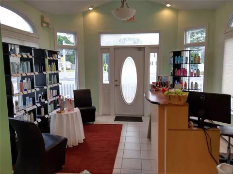 110 Ridgeway Ave, Warwick, RI 02886 photo 5