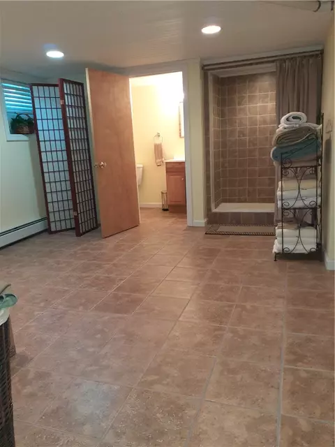 110 Ridgeway Ave, Warwick, RI 02886 photo 15