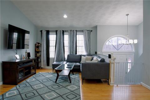 16 Simon St, West Warwick, RI 02893 photo 16