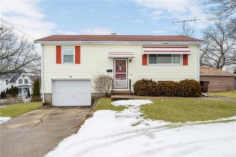 441 Maple St, Woonsocket, RI 02895 photo 1