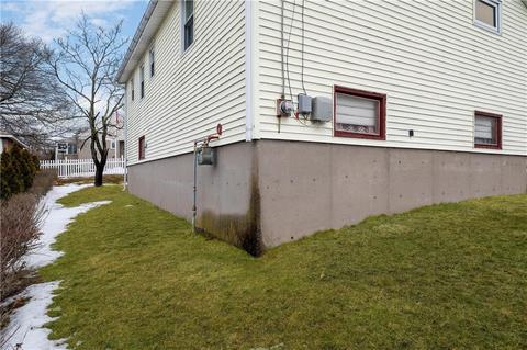 441 Maple St, Woonsocket, RI 02895 photo 17