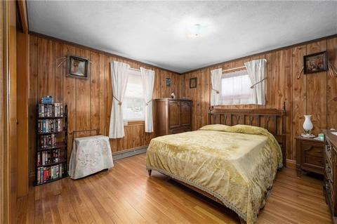 441 Maple St, Woonsocket, RI 02895 photo 11