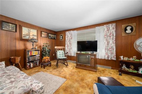441 Maple St, Woonsocket, RI 02895 photo 7