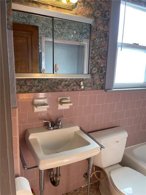 187 Harrison Ave, Woonsocket, RI 02895 photo 8