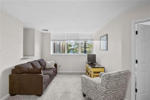 140 High St #202, Westerly, RI 02891 photo 4