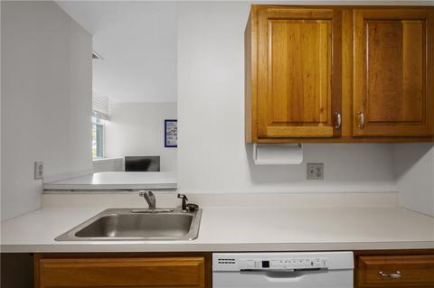 140 High St #202, Westerly, RI 02891 photo 7