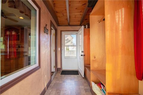82 Lilac Ave, Woonsocket, RI 02895 photo 5