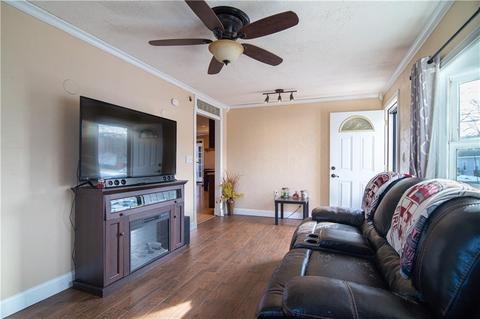 82 Lilac Ave, Woonsocket, RI 02895 photo 9