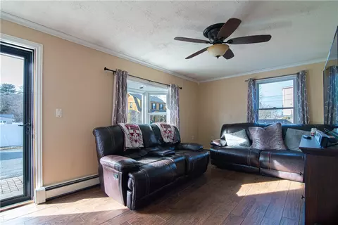 82 Lilac Ave, Woonsocket, RI 02895 photo 10