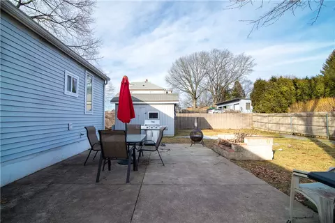 82 Lilac Ave, Woonsocket, RI 02895 photo 30