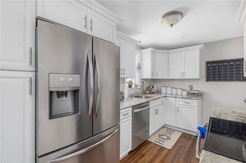 9 Amherst Ave, Coventry, RI 02816 photo 4