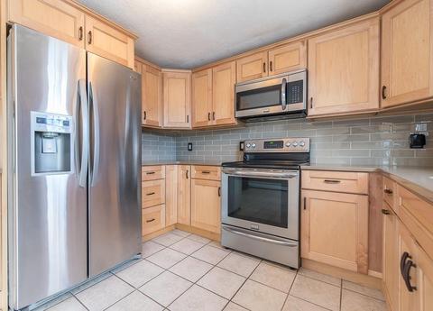 96 Levesque St, Warwick, RI 02886 photo 13