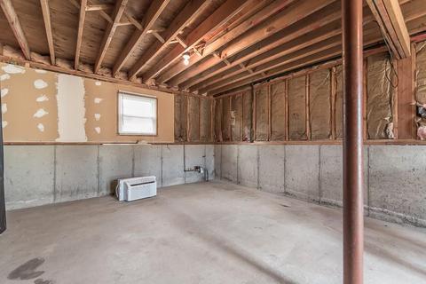 96 Levesque St, Warwick, RI 02886 photo 24