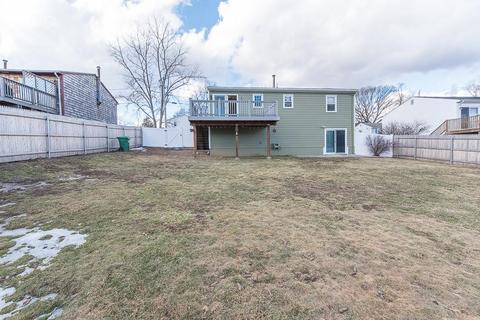 96 Levesque St, Warwick, RI 02886 photo 8