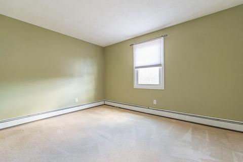 96 Levesque St, Warwick, RI 02886 photo 17