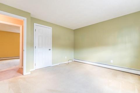 96 Levesque St, Warwick, RI 02886 photo 18