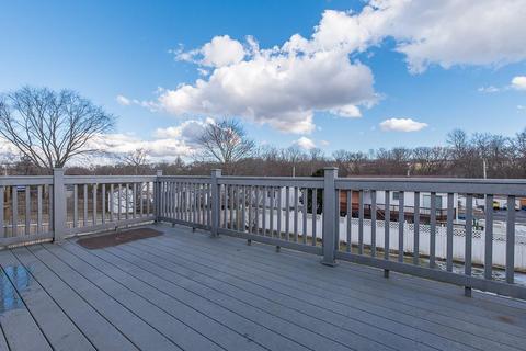96 Levesque St, Warwick, RI 02886 photo 4