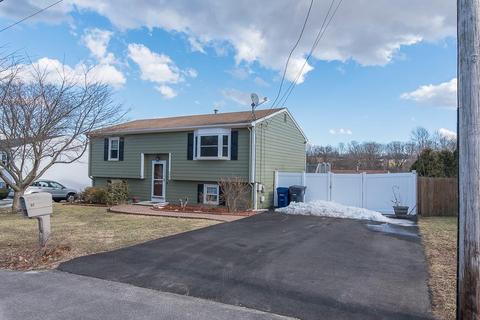 96 Levesque St, Warwick, RI 02886 photo 3