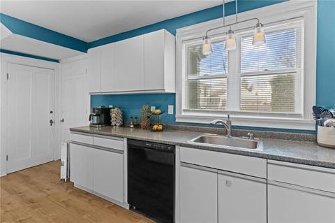 128 Wesleyan Ave, Warwick, RI 02886 photo 25