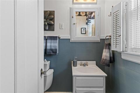 128 Wesleyan Ave, Warwick, RI 02886 photo 27