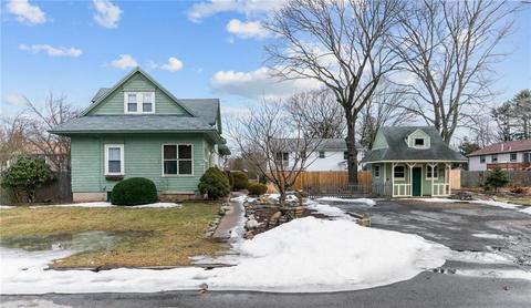 128 Wesleyan Ave, Warwick, RI 02886 photo 2