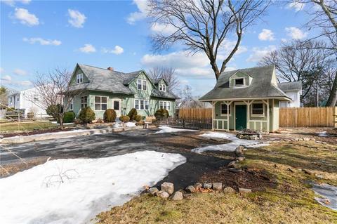 128 Wesleyan Ave, Warwick, RI 02886 photo 1