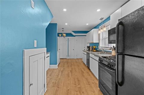128 Wesleyan Ave, Warwick, RI 02886 photo 23