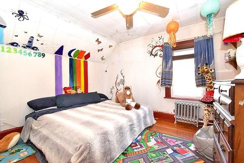74 Summit St, Central Falls, RI 02863 photo 28