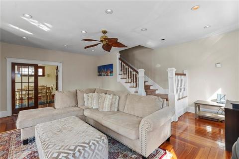 6 Glen Rd, Woonsocket, RI 02895 photo 8