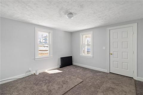 781 Grove St, Woonsocket, RI 02895 photo 8