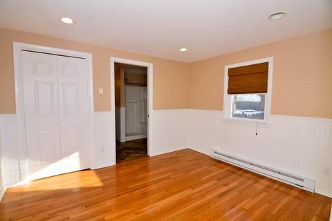 19 Carnation Dr, Warwick, RI 02886 photo 6