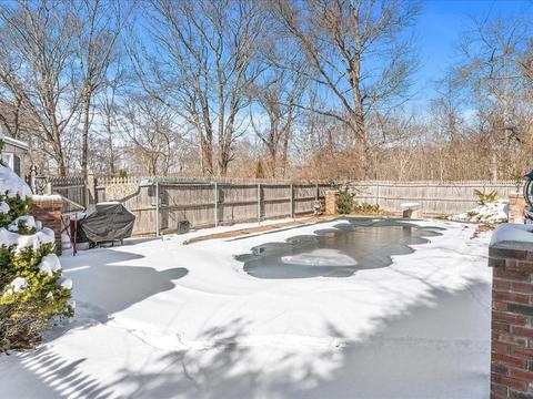 7 Lakeside Dr, Westerly, RI 02891 photo 5